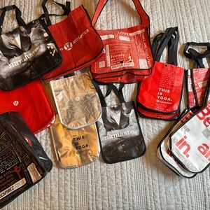 Lot of older Lululemon reusable shopping bags